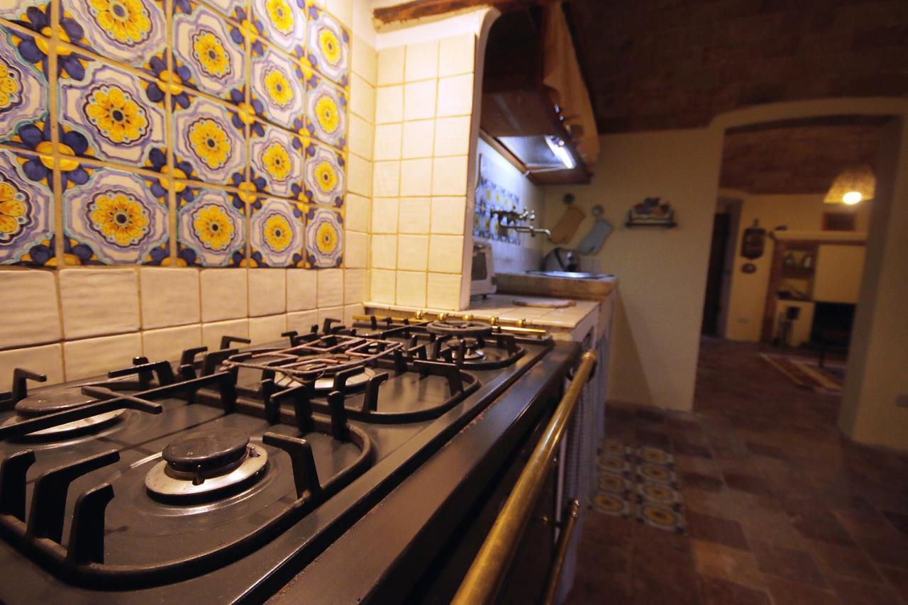 Al Casolare Ofena Exterior foto